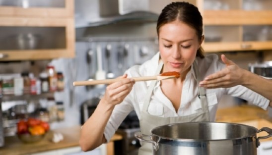 Vì sao phụ nữ thích vào bếp hơn đàn ông?